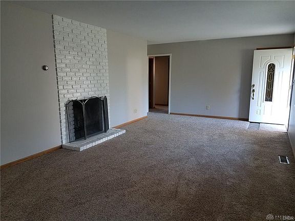 2nd image of 4075 Vinita Dr