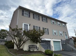 104 Morgan Dr, Sinking Spring, PA 19608