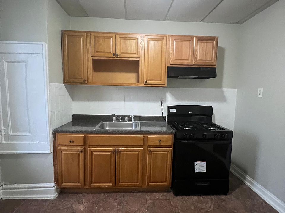 1st image of 3 Columbia Ave APT 402