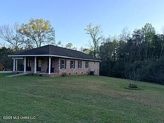 2nd image of 23 S Highlands Dr