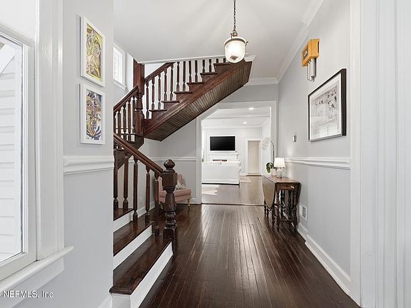 5th image of 2750 ST JOHNS Avenue