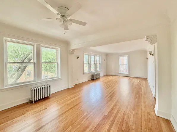 2809 W Lunt Ave #A2, Chicago, IL 60645