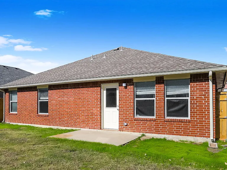 1428 Waterford Dr — Photo 16