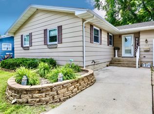 1012 12th Ave NE, Aberdeen, SD 57401