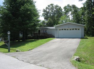 20 Prestonwood Ct, Crossville, TN 38558