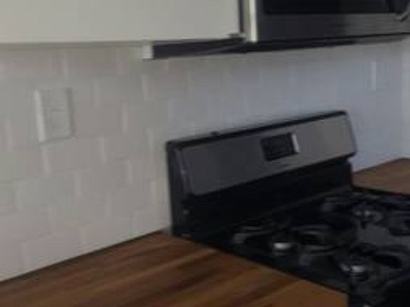 4th image of 463 Normandie Pl #469