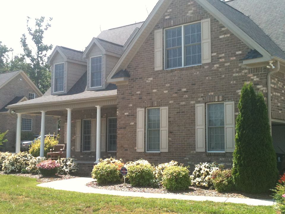 2nd image of 4146 11th St