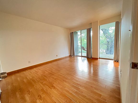 3rd image of 14345 Saratoga Ave APT 38