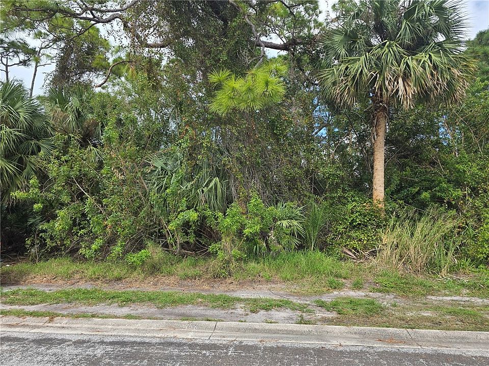 1st image of 123 Cardinal Dr