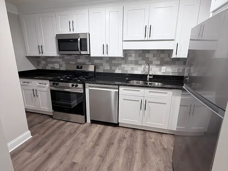 5118 Fairview Ave — Photo 9
