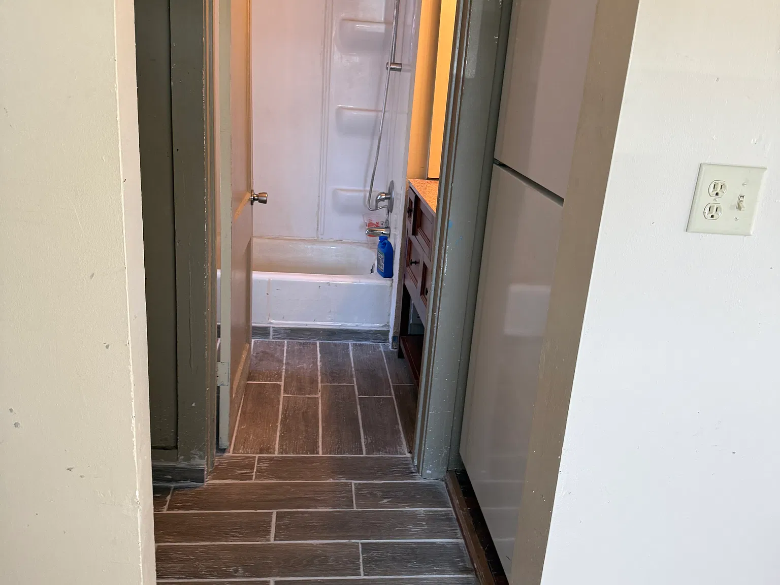2 bed, 900 sqft, $1,250 — Photo 2