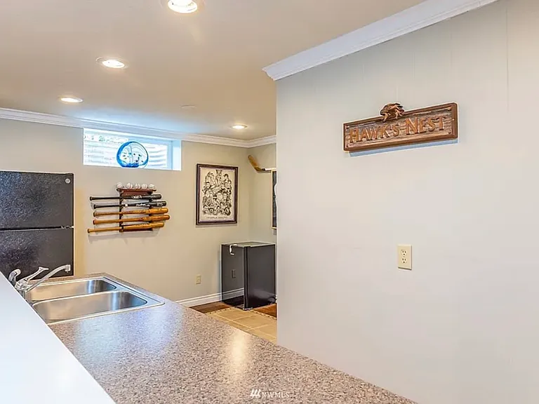 233 SW 189th Pl — Photo 21