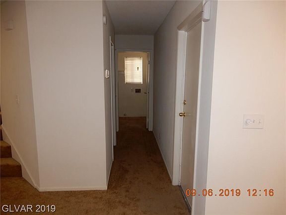 4th image of 2736 Wentworth Cir