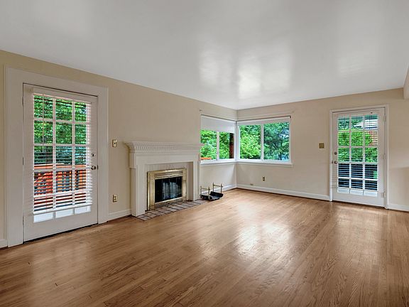 3rd image of 7030 Donna Cir