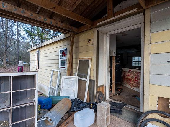3rd image of 32 Ridge Dr