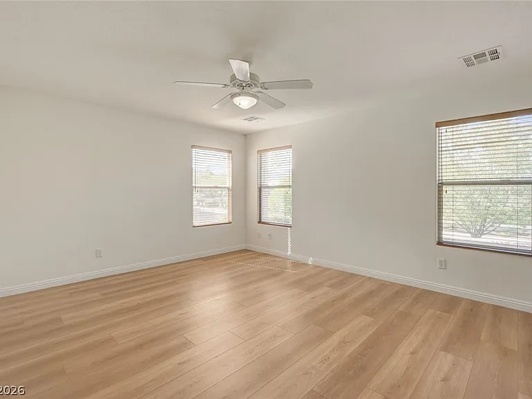 10808 Wallflower Ave — Photo 27