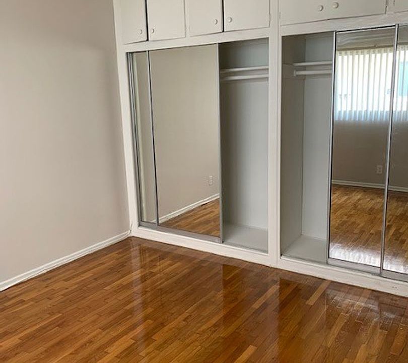 1st image of 3609 Mentone Ave #3
