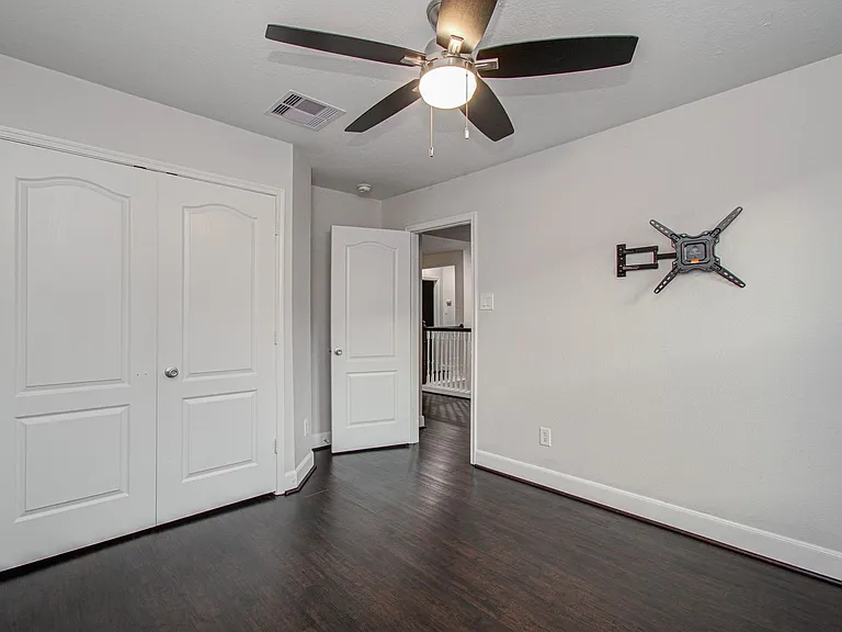 16430 Williamstown Dr — Photo 31
