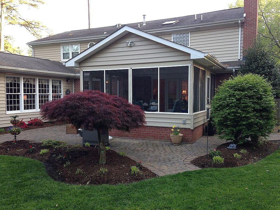 2nd image of 2700 E Kings Rd