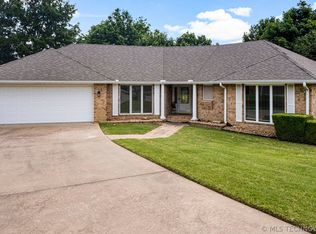 3100 Bogey Ct, Claremore, OK 74019