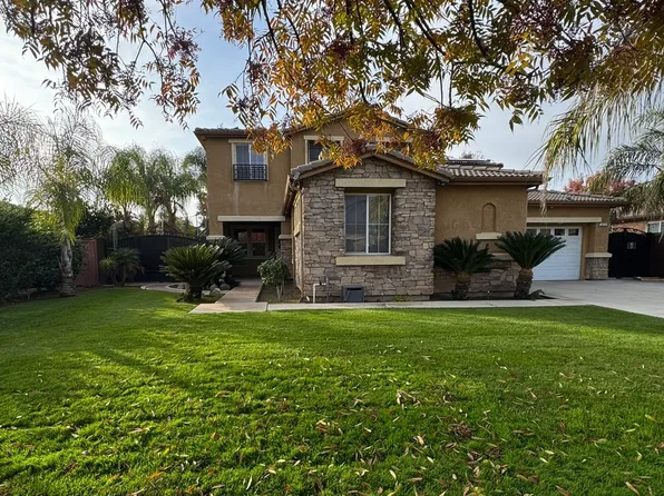 843 Lily Ave, Sanger, CA 93657