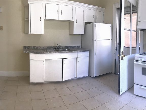 3rd image of 120 Church St