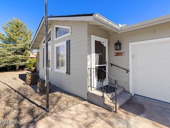 3rd image of 3231 Sunflower Dr