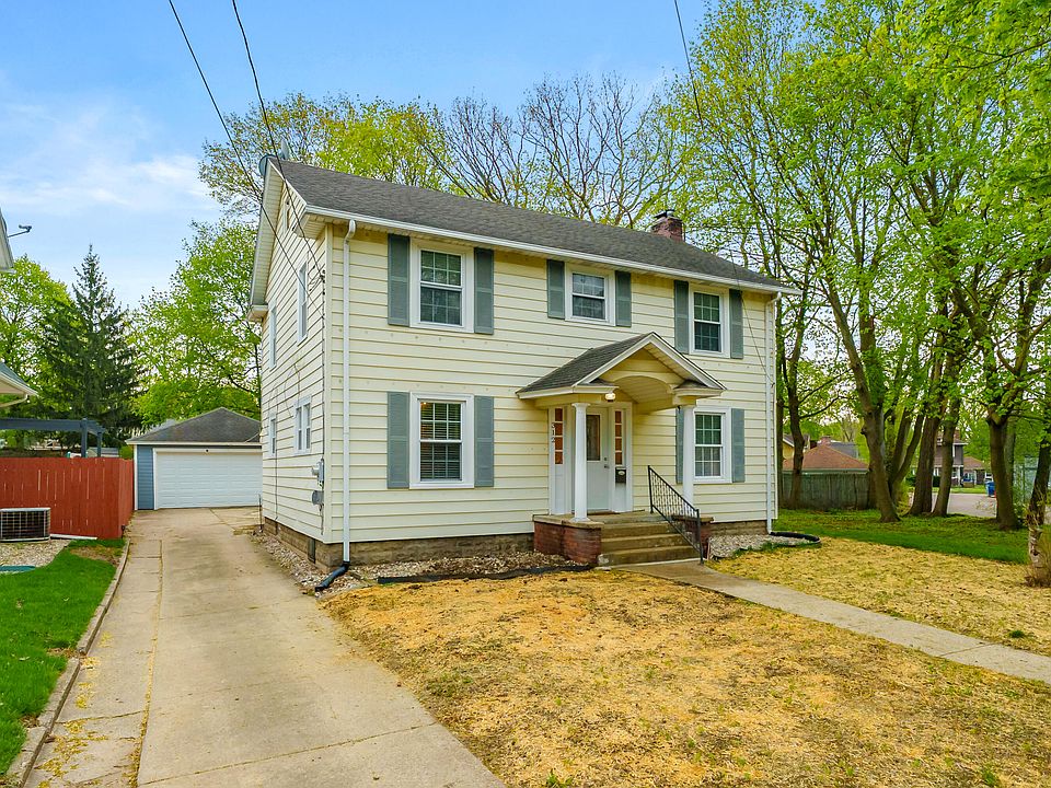 1st image of 312 N Riverview Dr