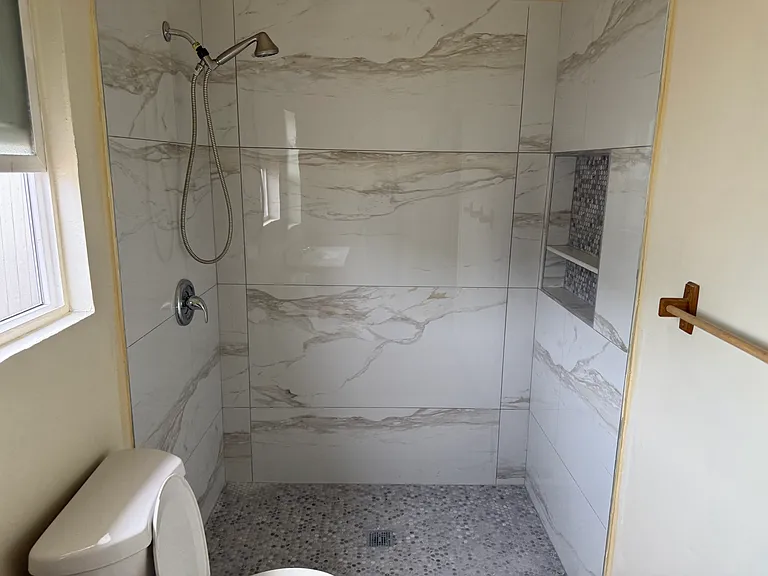 1350 Windmill Rd #1 — Photo 2