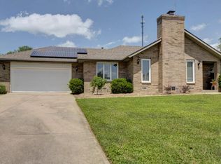 901 Huckleberry Ct, Nixa, MO 65714