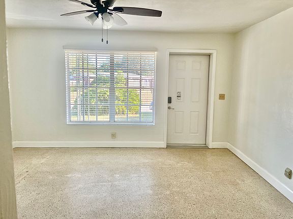 3rd image of 5324 Rainbow Dr