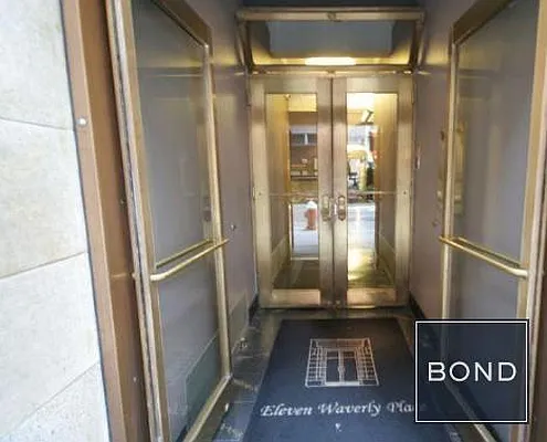 Rented by Bond New York | media 25