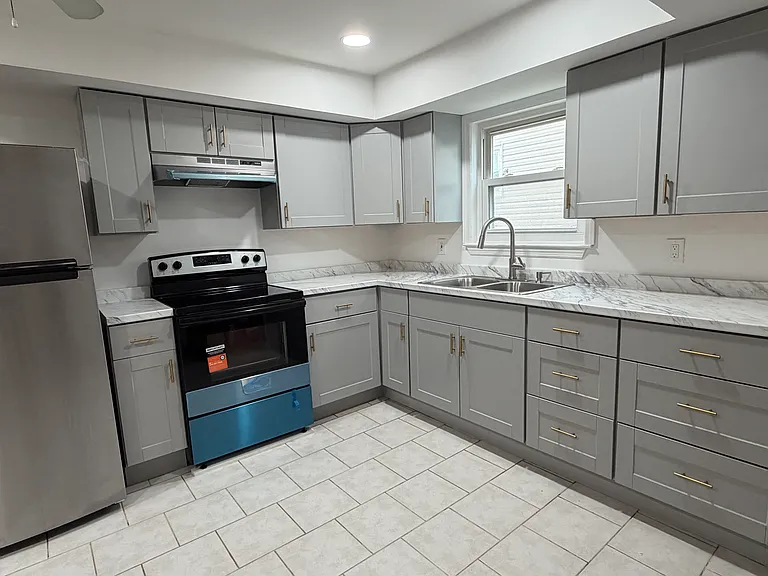 44 Longdale St #1 — Photo 2