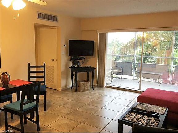 2nd image of 2350 W 1st St APT 405