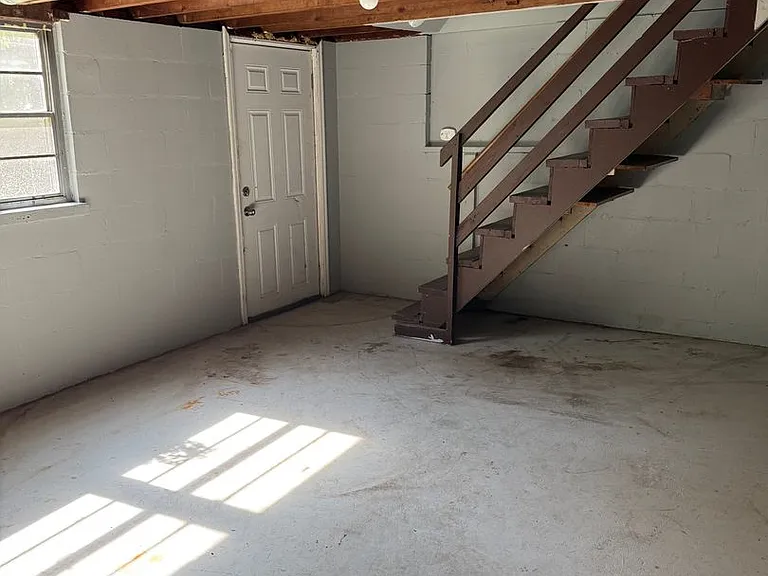 2928 Ashby Rd — Photo 15