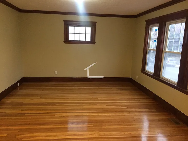 8 Hillside St #2 — Photo 13