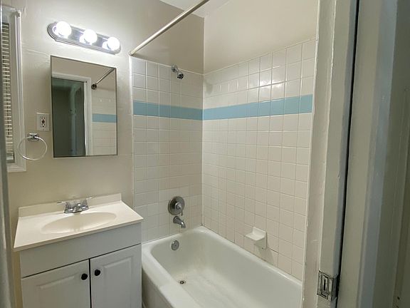3rd image of 217 Granada Ave