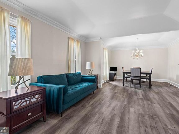 5th image of 635 Edgecombe