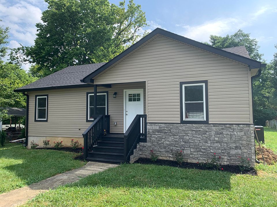 1st image of 321 Lyons Dr
