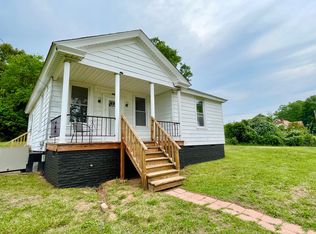 411 W Aiken Rd, Eden, NC 27288