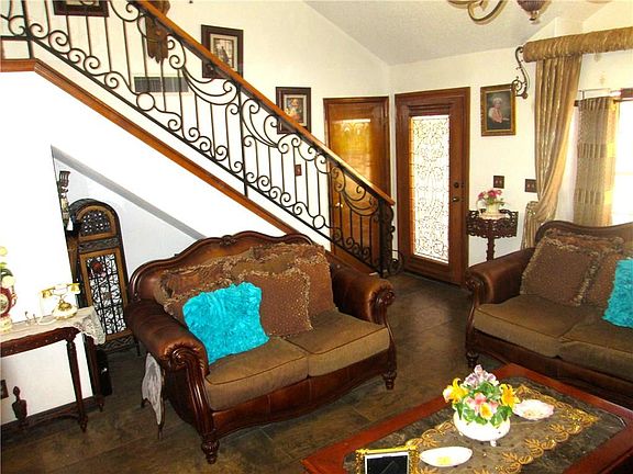 4th image of 10980 Duke Snider Cir