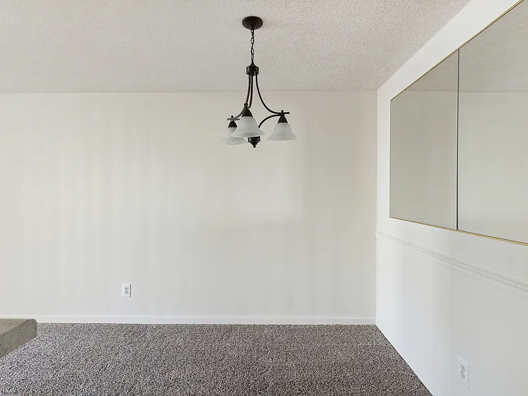 Overlook Apartments — Photo 30