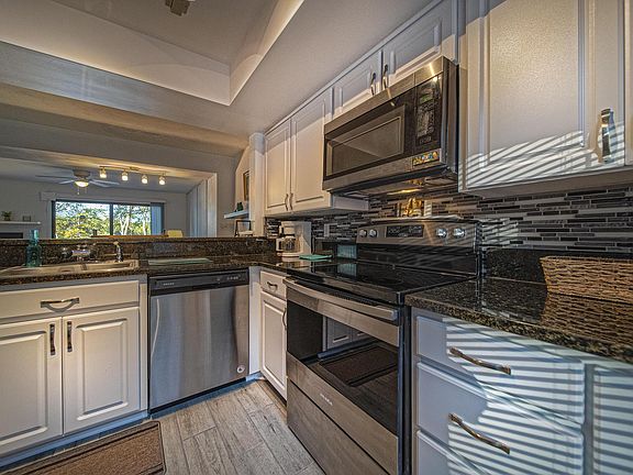 4th image of 219 Shore Dr #F5
