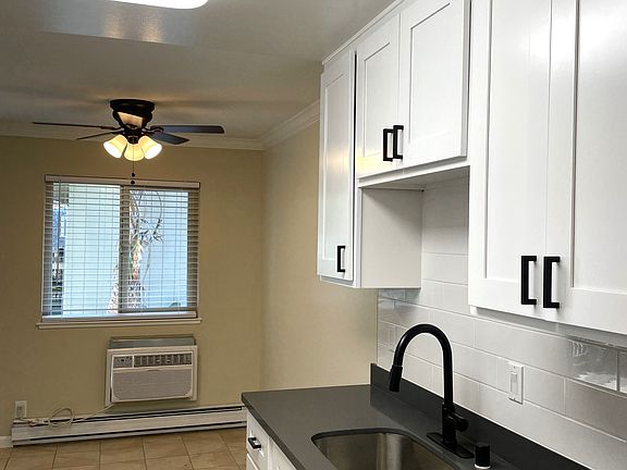 2nd image of 230 Rose Ct APT 21