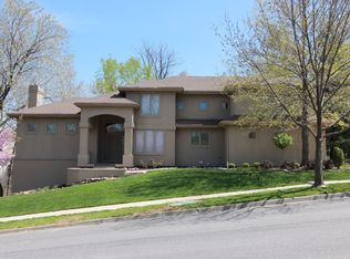 4601 N Mulberry Dr, Kansas City, MO 64116