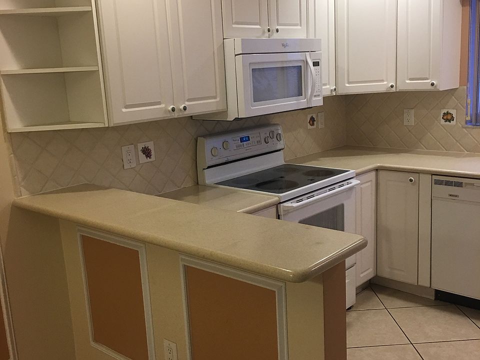 1st image of 601 E 1st Ave APT 203
