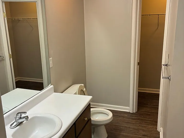 130 Lake Victoria Dr — Photo 12