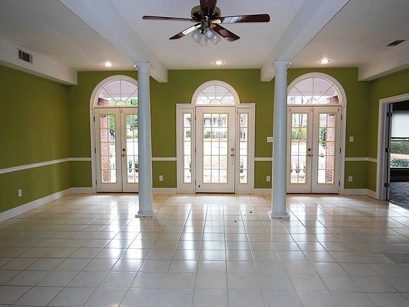 3rd image of 3510 W Lake Dr