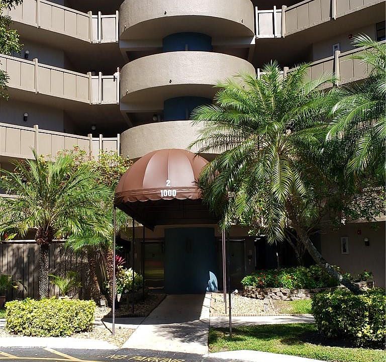 1st image of 1000 E Colony Point Circle #222