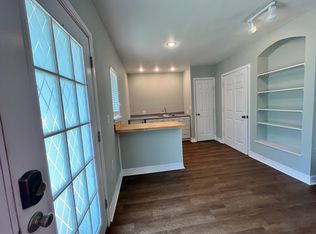 7 N Jackson Ave, Edmond, OK 73034